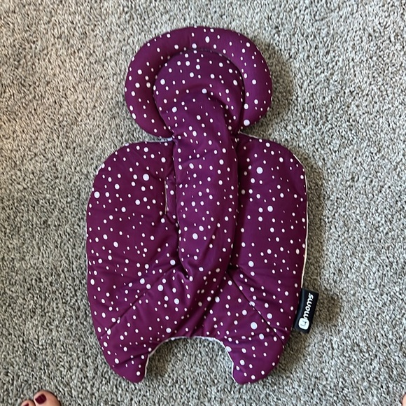 4MOMS Roo Newborn Insert - Picture 2 of 2